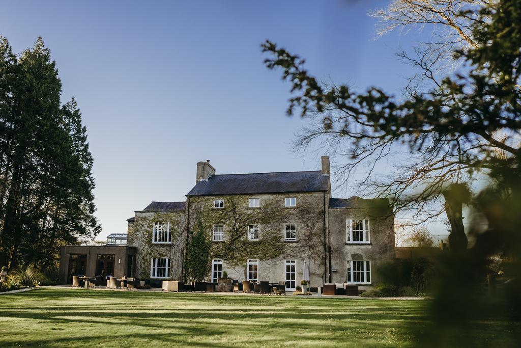 Отель Fairyhill Reynoldston Экстерьер фото