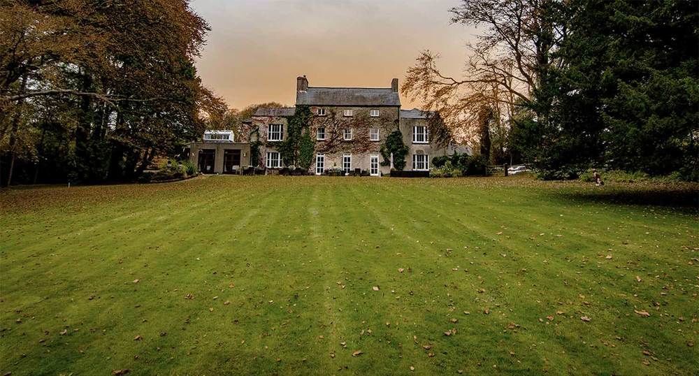 Отель Fairyhill Reynoldston Экстерьер фото